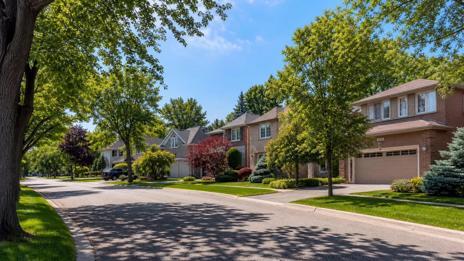 East Credit homes in Mississauga, Ontario