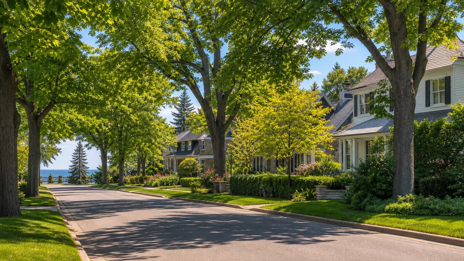 Lorne Park homes in Mississauga, Ontario
