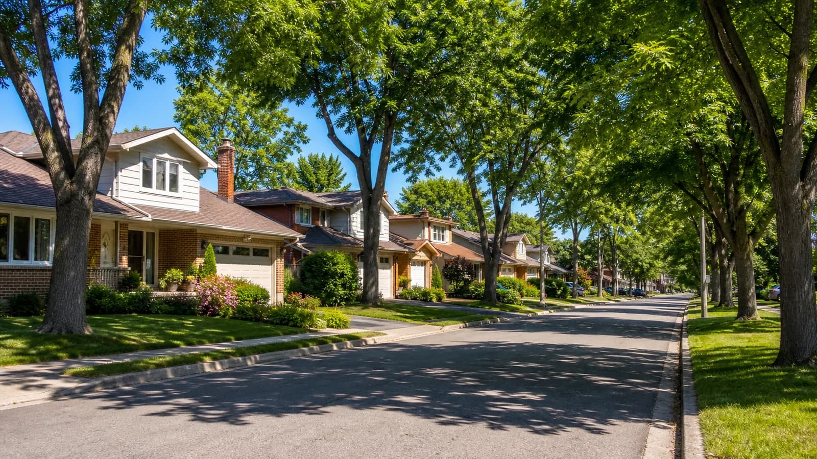 Applewood homes in Mississauga, Ontario
